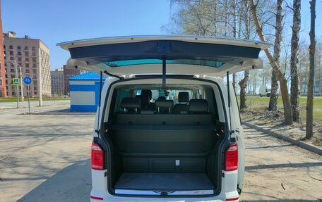 Volkswagen Multivan T6 рестайлинг, 2018 год, 3 900 000 рублей, 3 фотография