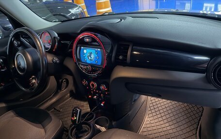 MINI Hatch, 2019 год, 1 599 000 рублей, 6 фотография