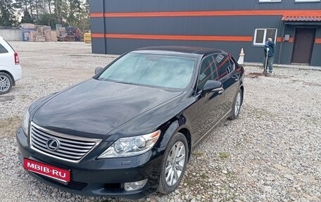 Lexus LS IV, 2010 год, 2 000 000 рублей, 3 фотография