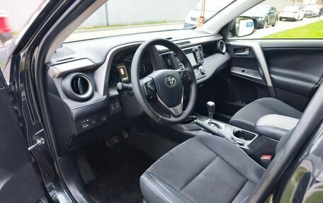 Toyota RAV4, 2016 год, 2 399 000 рублей, 7 фотография