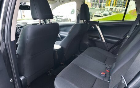 Toyota RAV4, 2016 год, 2 399 000 рублей, 8 фотография