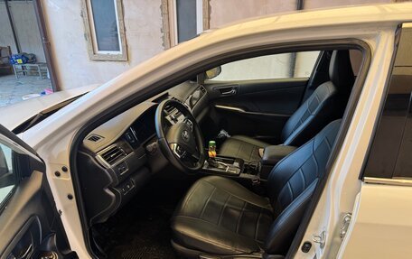 Toyota Camry, 2016 год, 1 360 000 рублей, 5 фотография