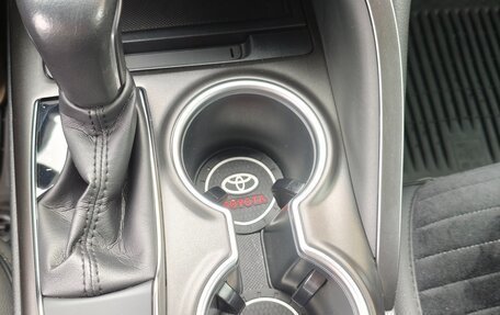 Toyota Camry, 2021 год, 3 300 000 рублей, 16 фотография