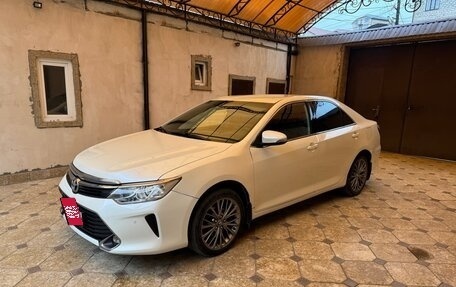 Toyota Camry, 2016 год, 1 360 000 рублей, 4 фотография