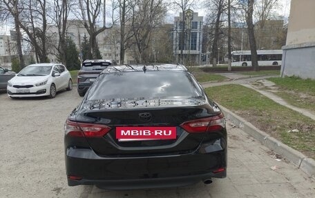 Toyota Camry, 2021 год, 3 300 000 рублей, 9 фотография
