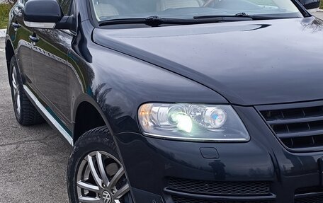 Volkswagen Touareg III, 2005 год, 900 000 рублей, 8 фотография
