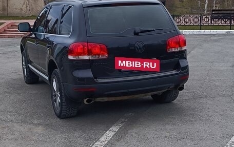 Volkswagen Touareg III, 2005 год, 900 000 рублей, 3 фотография