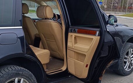 Volkswagen Touareg III, 2005 год, 900 000 рублей, 19 фотография