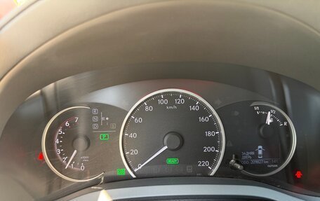 Lexus CT I рестайлинг, 2011 год, 1 350 000 рублей, 7 фотография