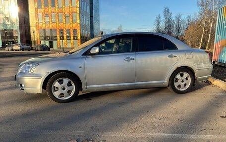 Toyota Avensis III рестайлинг, 2004 год, 500 000 рублей, 3 фотография