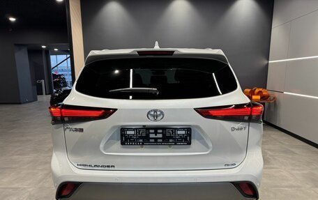 Toyota Highlander, 2026 год, 5 750 000 рублей, 6 фотография