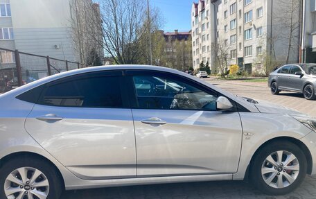 Hyundai Solaris II рестайлинг, 2016 год, 1 200 000 рублей, 1 фотография