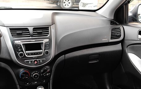Hyundai Solaris II рестайлинг, 2016 год, 1 168 000 рублей, 13 фотография