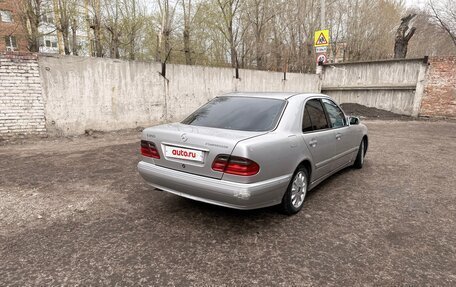 Mercedes-Benz E-Класс, 2000 год, 390 000 рублей, 10 фотография