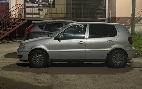 Volkswagen Polo III рестайлинг, 2000 год, 200 000 рублей, 3 фотография
