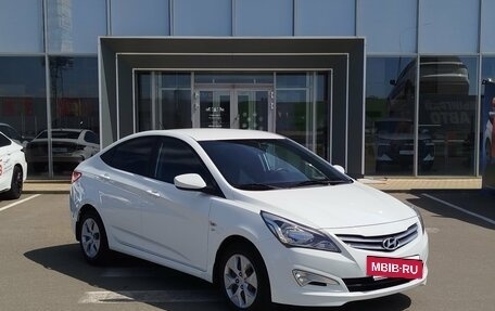 Hyundai Solaris II рестайлинг, 2015 год, 1 090 000 рублей, 3 фотография