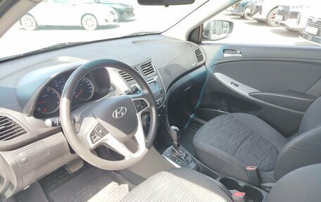 Hyundai Solaris II рестайлинг, 2015 год, 1 090 000 рублей, 8 фотография