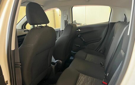 Peugeot 308 II, 2011 год, 726 000 рублей, 10 фотография
