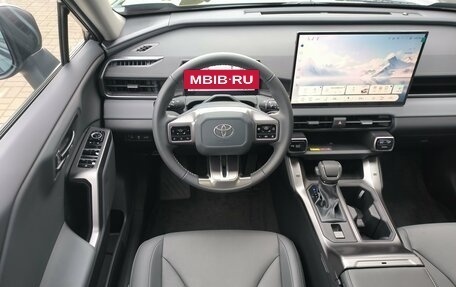Toyota RAV4, 2026 год, 4 440 000 рублей, 22 фотография