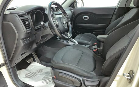 KIA Soul II рестайлинг, 2017 год, 1 650 000 рублей, 9 фотография