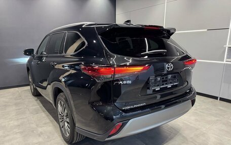 Toyota Highlander, 2026 год, 5 750 000 рублей, 7 фотография