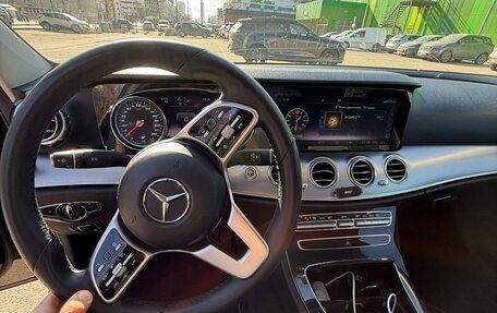 Mercedes-Benz E-Класс, 2019 год, 2 450 000 рублей, 7 фотография
