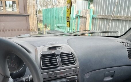 Hyundai Accent II, 2003 год, 180 000 рублей, 3 фотография