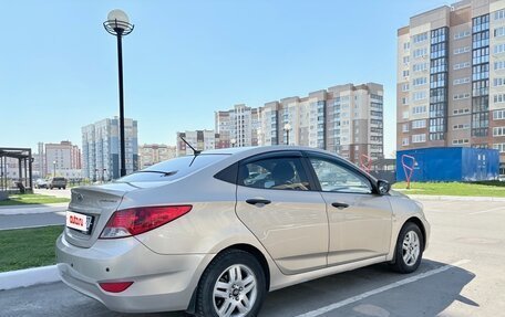 Hyundai Solaris II рестайлинг, 2011 год, 630 000 рублей, 3 фотография