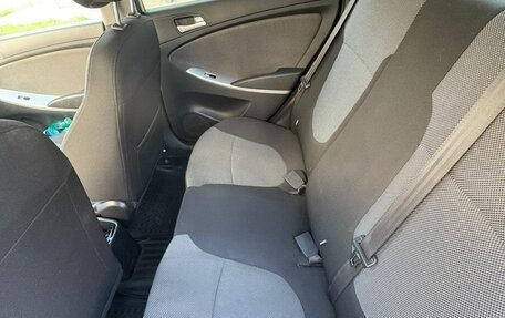 Hyundai Solaris II рестайлинг, 2011 год, 630 000 рублей, 8 фотография