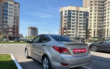Hyundai Solaris II рестайлинг, 2011 год, 630 000 рублей, 5 фотография
