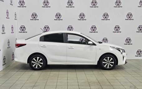 KIA Rio IV, 2021 год, 1 689 000 рублей, 4 фотография
