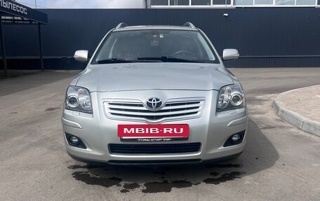 Toyota Avensis III рестайлинг, 2008 год, 750 000 рублей, 2 фотография