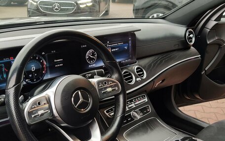 Mercedes-Benz E-Класс, 2018 год, 2 649 000 рублей, 24 фотография