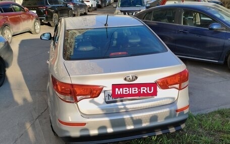 KIA Rio III рестайлинг, 2016 год, 950 000 рублей, 4 фотография