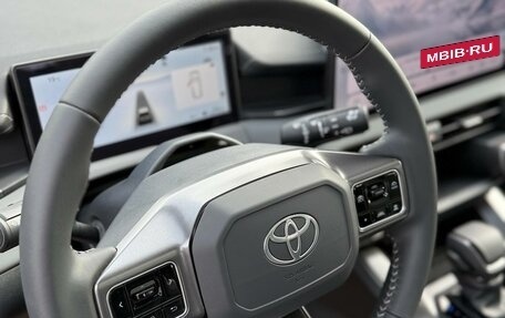 Toyota RAV4, 2026 год, 3 980 000 рублей, 13 фотография