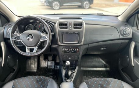 Renault Logan II, 2018 год, 1 060 000 рублей, 11 фотография