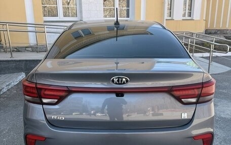 KIA Rio IV, 2020 год, 1 550 000 рублей, 2 фотография