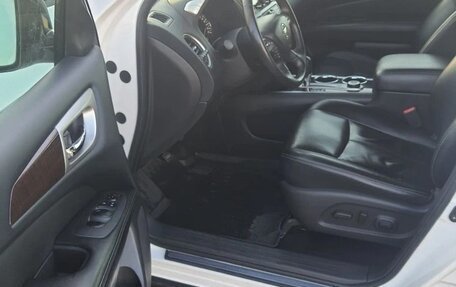 Nissan Pathfinder, 2015 год, 2 100 000 рублей, 8 фотография