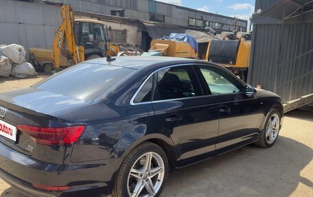 Audi A4, 2017 год, 2 900 000 рублей, 4 фотография