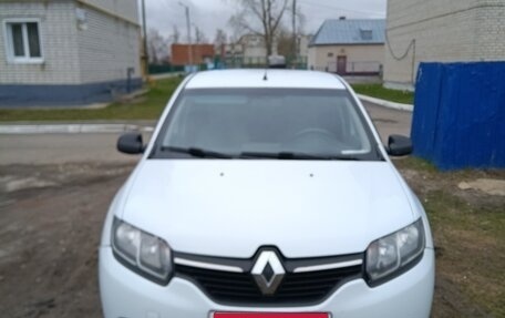 Renault Logan II, 2018 год, 550 000 рублей, 1 фотография