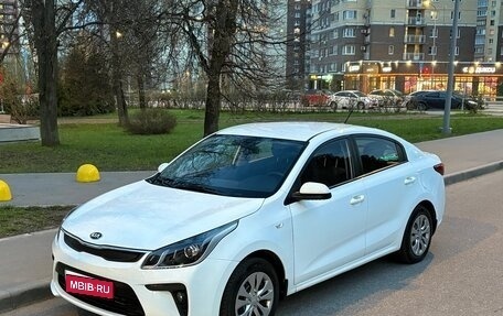 KIA Rio IV, 2019 год, 949 000 рублей, 1 фотография