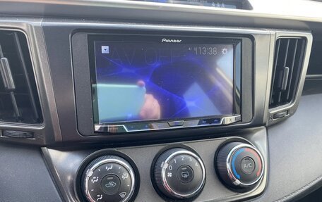 Toyota RAV4, 2014 год, 1 850 000 рублей, 10 фотография