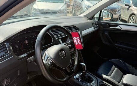 Volkswagen Tiguan II, 2018 год, 2 950 000 рублей, 7 фотография