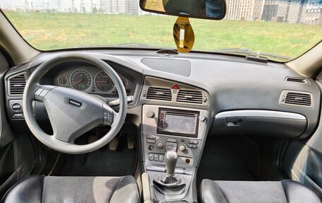 Volvo S60 III, 2002 год, 270 000 рублей, 8 фотография