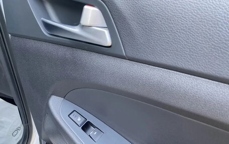 Hyundai Tucson III, 2018 год, 3 170 000 рублей, 13 фотография