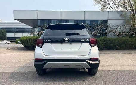 Toyota Yaris XP150 рестайлинг, 2023 год, 980 333 рублей, 4 фотография