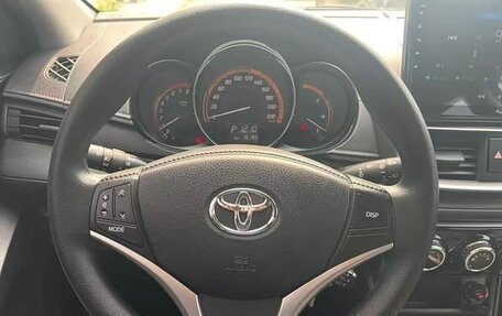 Toyota Yaris XP150 рестайлинг, 2023 год, 980 333 рублей, 8 фотография