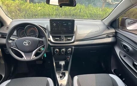 Toyota Yaris XP150 рестайлинг, 2023 год, 980 333 рублей, 7 фотография
