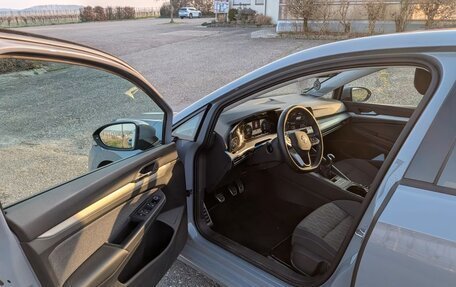 Volkswagen Golf VIII, 2024 год, 3 676 000 рублей, 6 фотография