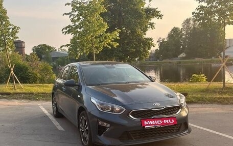 KIA cee'd III, 2018 год, 1 300 000 рублей, 2 фотография